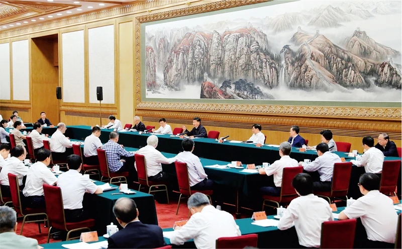 2020年9月11日，中共中央總書記、國家主席、中央軍委主席習近平在京主持召開科學家座談會并發(fā)表重要講話。　新華社記者 姚大偉/攝